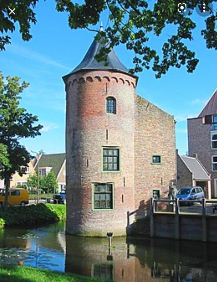 Huisje Britt Met Grote Tuin En Veel Privacy Dirkshorn Ngoại thất bức ảnh